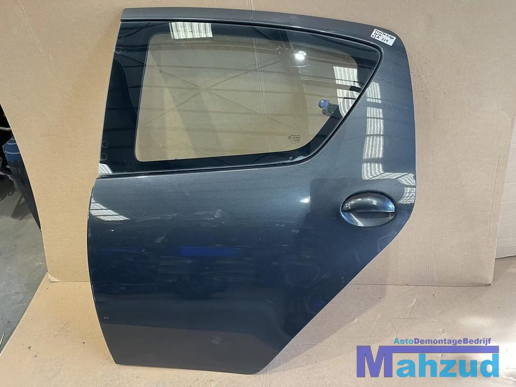 TOYOTA AYGO donker grijs 01A LINKS achter deur slot raam, Auto-onderdelen, Info@toyota.co.jp, Gebruikt, Deur, Toyota Motor Corporation