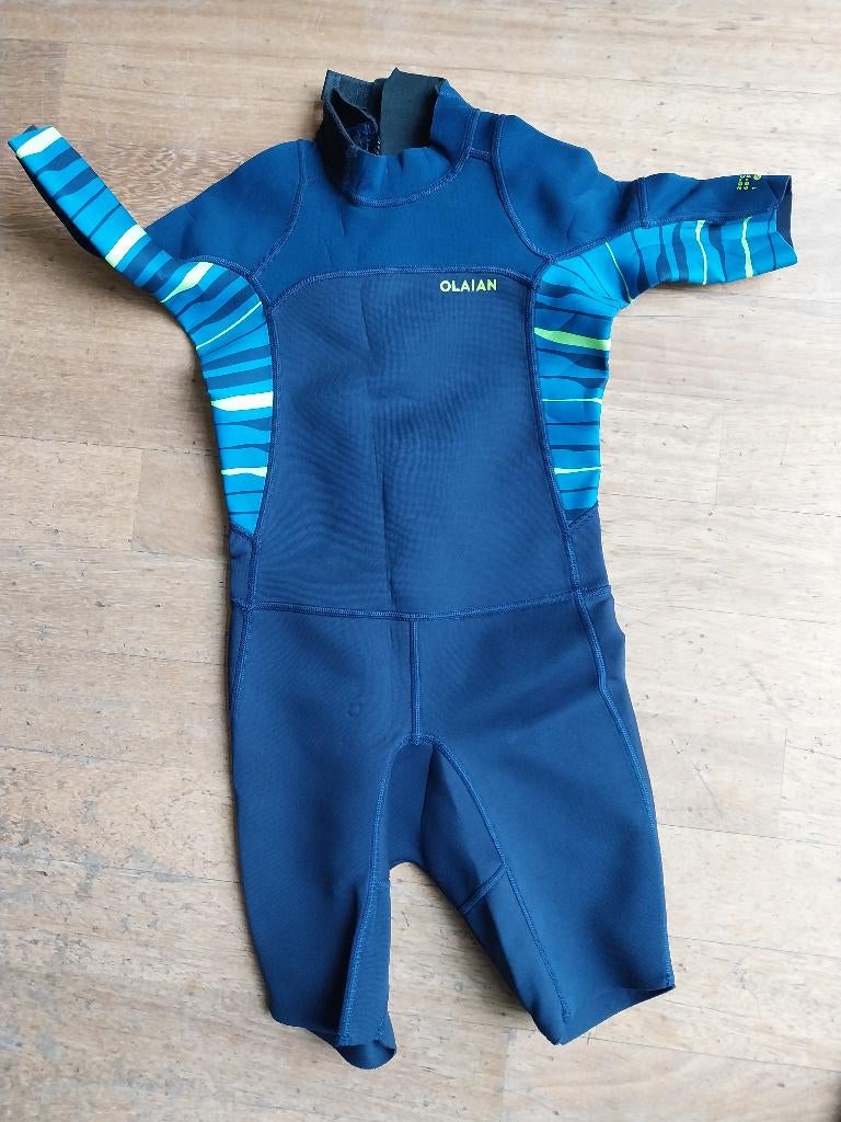 Korte kinder wetsuit 1.5mm 4-5Jaar, Watersport en Boten, Watersportkleding, Ophalen, Wetsuit, Kind, Zo goed als nieuw