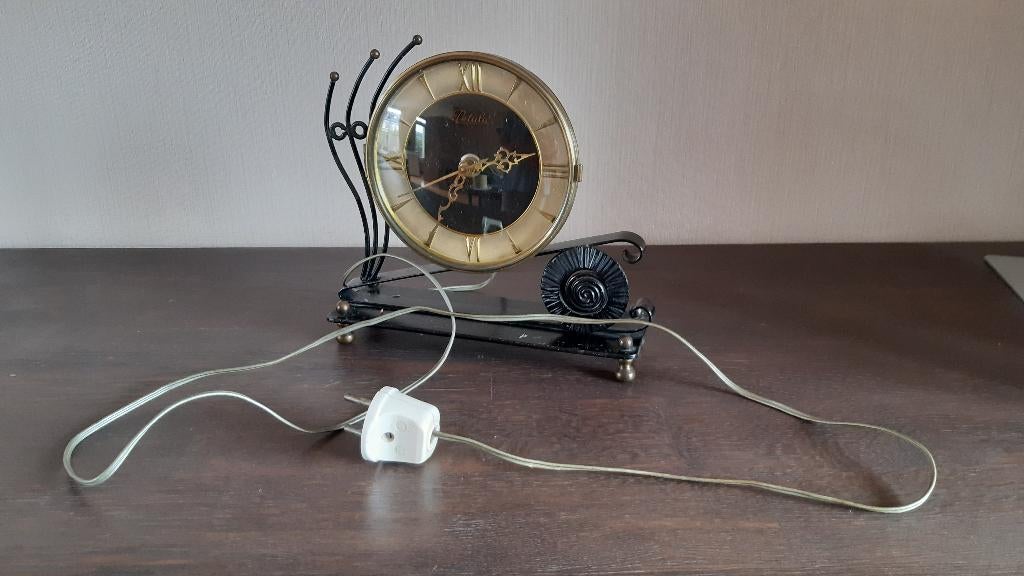 Retro tafelklok, Ophalen, Gebruikt, Analoog, Wekker of Tafelklok