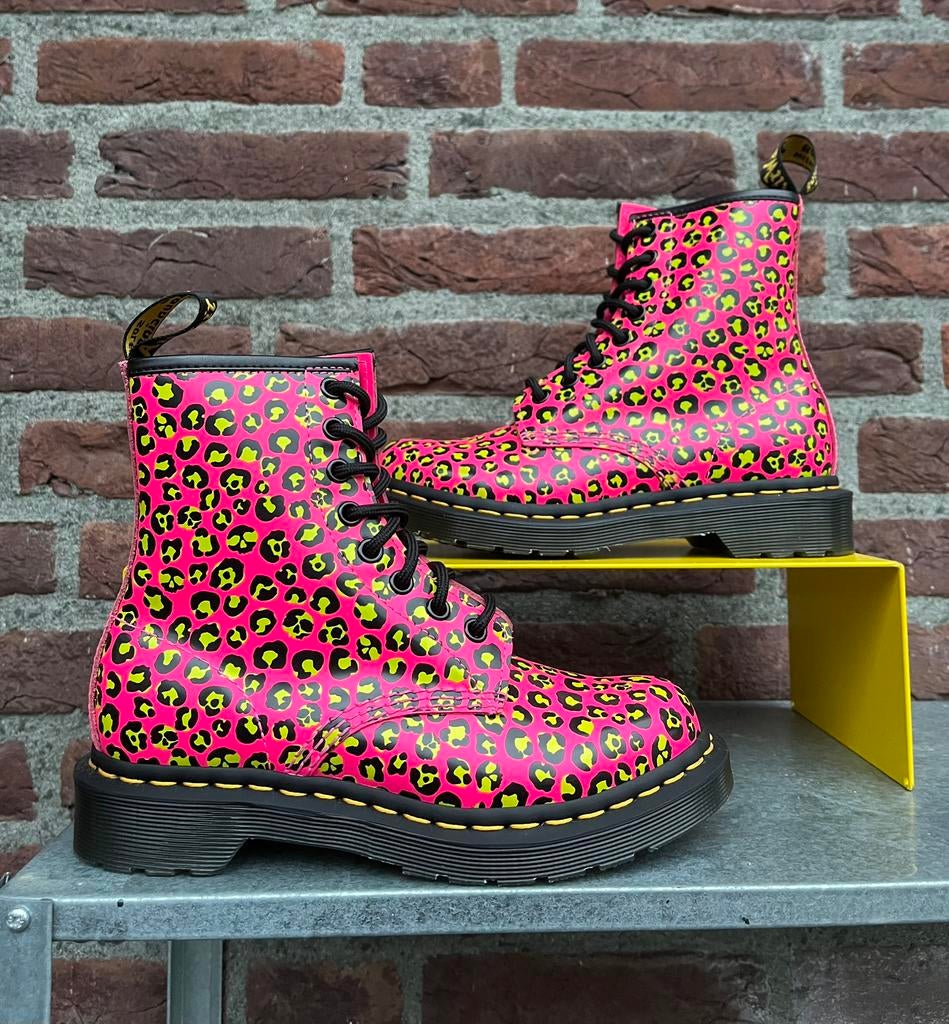 Dr. Martens 1460 Lepoard Clash pink maat 36, Dr. Martens, -, -, Lage of Enkellaarzen