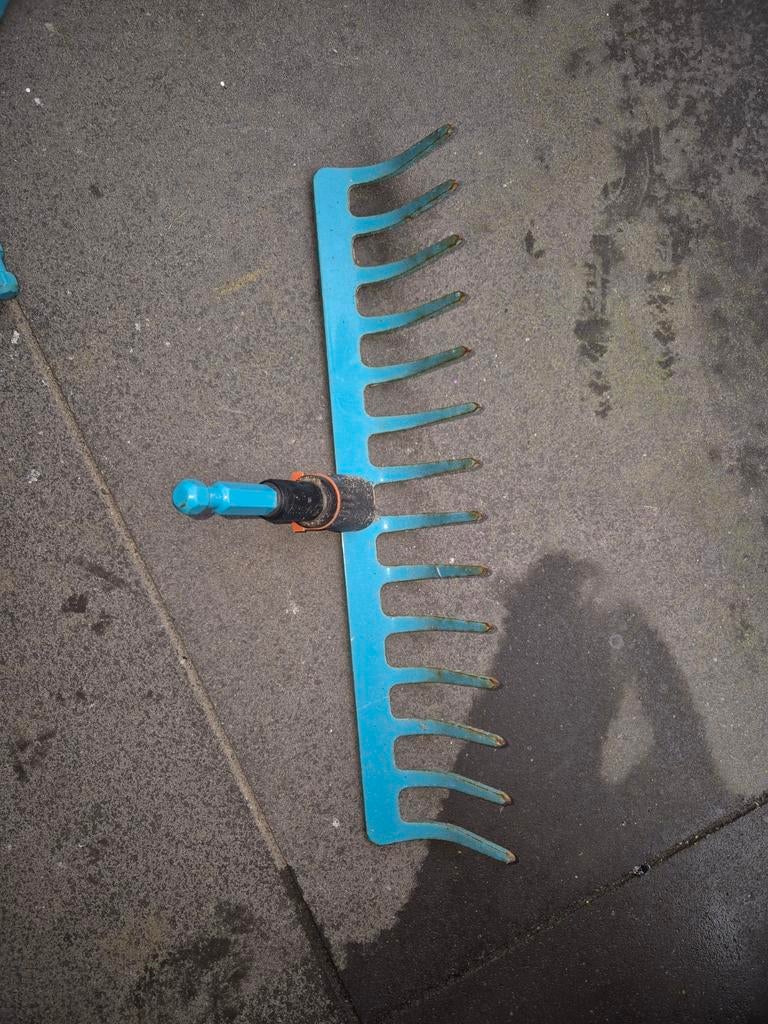 Gardena hark en steel combisysteem, Ophalen, Zo goed als nieuw, Hark, Gardena o.a.