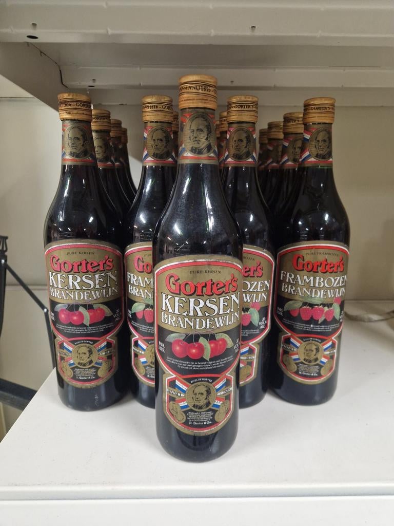 17 flessen Gorter's Kersen Brandewijn, Ophalen, Zo goed als nieuw, Overige gebieden, Overige typen