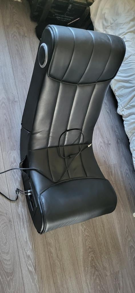 Gamesroom stoel met ingebouwde speakers, Ophalen