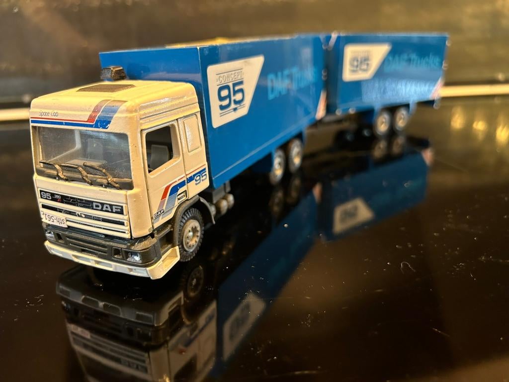 Tekno diverse kastenwagens Tekno 2, Ophalen of Verzenden, Zo goed als nieuw, Bus of Vrachtwagen, Tekno