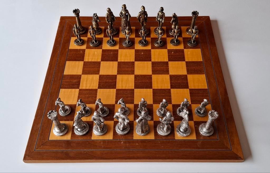 Schaakspel met handgemaakte tinnen stukken, Hobby en Vrije tijd, Gezelschapsspellen | Bordspellen, Ophalen