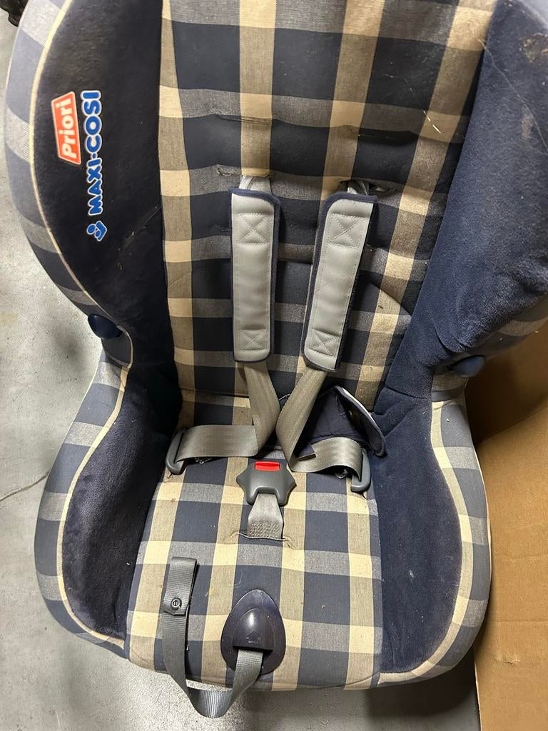 2 Maxi Cosi kinderstoeltjes voor in de auto, 9 t/m 18 kg, Ophalen of Verzenden, Maxi-Cosi, Gebruikt