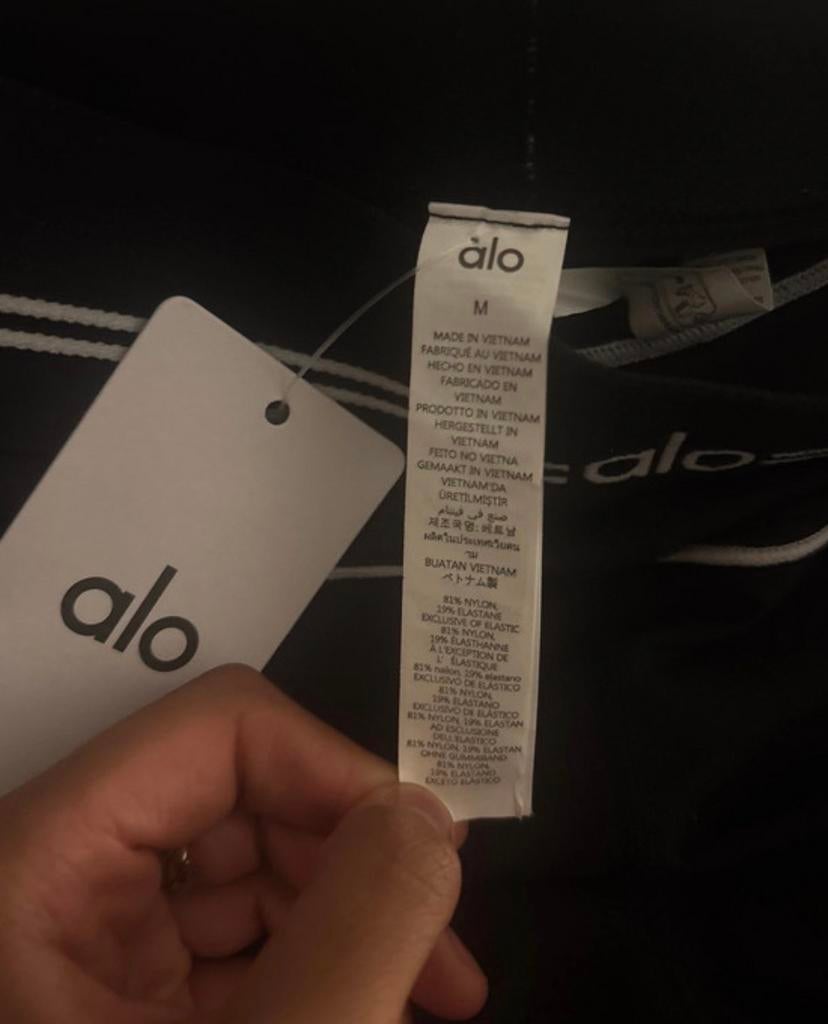 Alo Yoga sportset zwart maat M, Kleding | Dames, Sportkleding, Maat 38/40 (M), Zwart, Nieuw, Ophalen of Verzenden