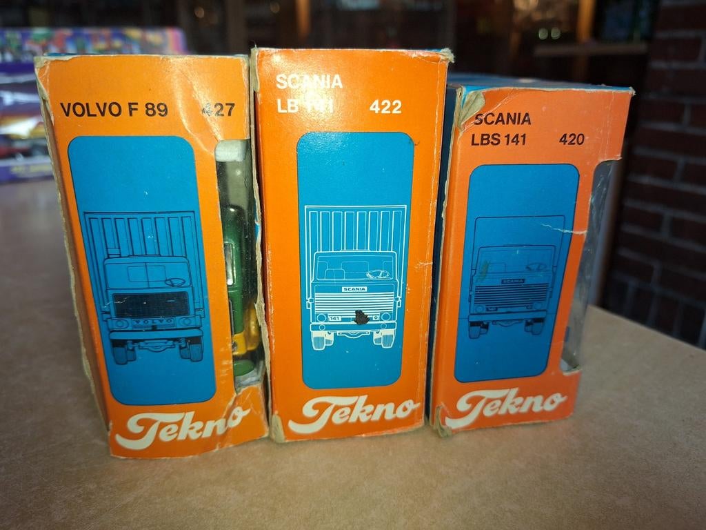Zoldervondst: Nieuwe Tekno Trucks in Doos - Volvo & Scania, Overige merken, 1:50 of kleiner, Nieuw, Ophalen of Verzenden