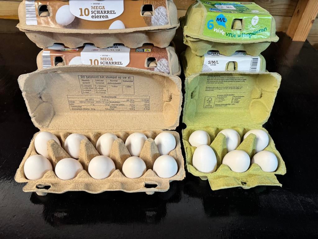 Kippen eieren te koop aan de weg, Geslacht onbekend, Kip