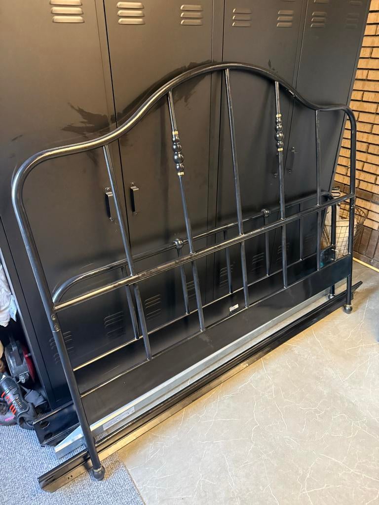 Ikea SAGSTUA bedframe 160x200 cm zwart, Zwart, Tweepersoons, Ophalen of Verzenden, Zo goed als nieuw