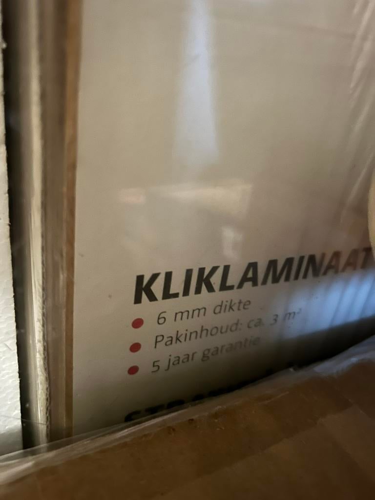 Nieuw Laminaat, Doe-het-zelf en Verbouw, Vloerdelen en Plavuizen, Ophalen, 50 tot 150 cm, Zo goed als nieuw, 10 m² of meer