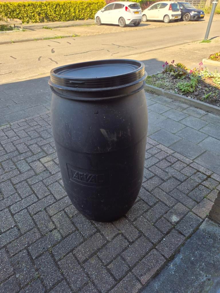 Plastic ton met diverse soorten hout, Ophalen of Verzenden