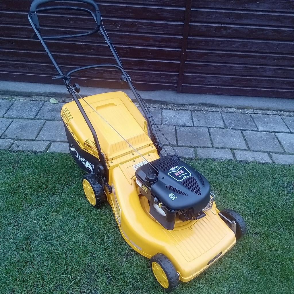 Stiga grasmaaier zelfrijdend benzine Motormaaier, Ophalen, Cirkelmaaier, Gebruikt, Stiga