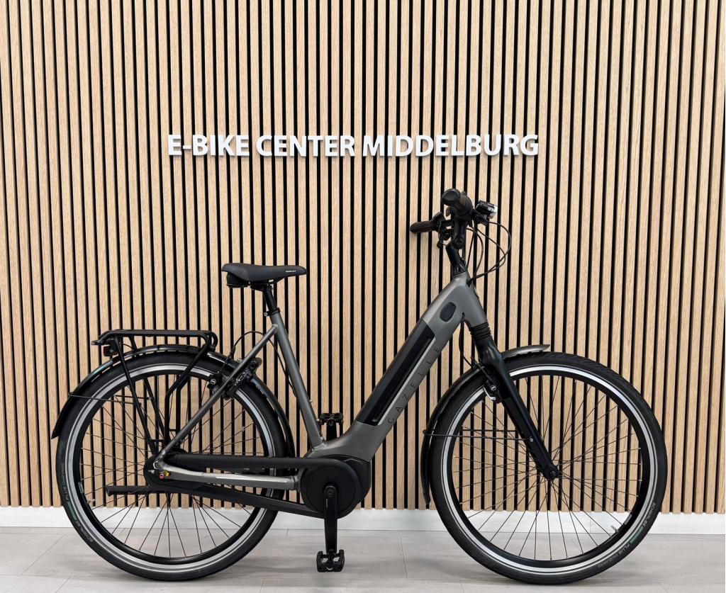 Gazelle Ultimate C8+ Bosch Active Line Plus 57CM 500Wh, Fietsen en Brommers, Elektrische fietsen, Niet ingevuld, Niet ingevuld