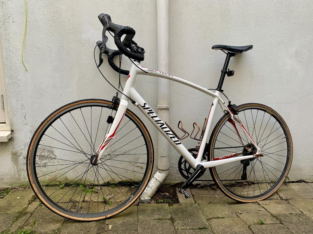 Specialized Secteur Racefiets 58cm - Wit/Rood, Fietsen en Brommers, Gebruikt, Aluminium, 57 tot 61 cm, Meer dan 20 versnellingen