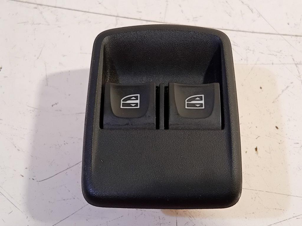 Bedieningspaneel elektrische ramen Renault Trafic, Auto-onderdelen, Onderdelen@venauto.nl, Van der Ven Autorecycling B.V., Gebruikt
