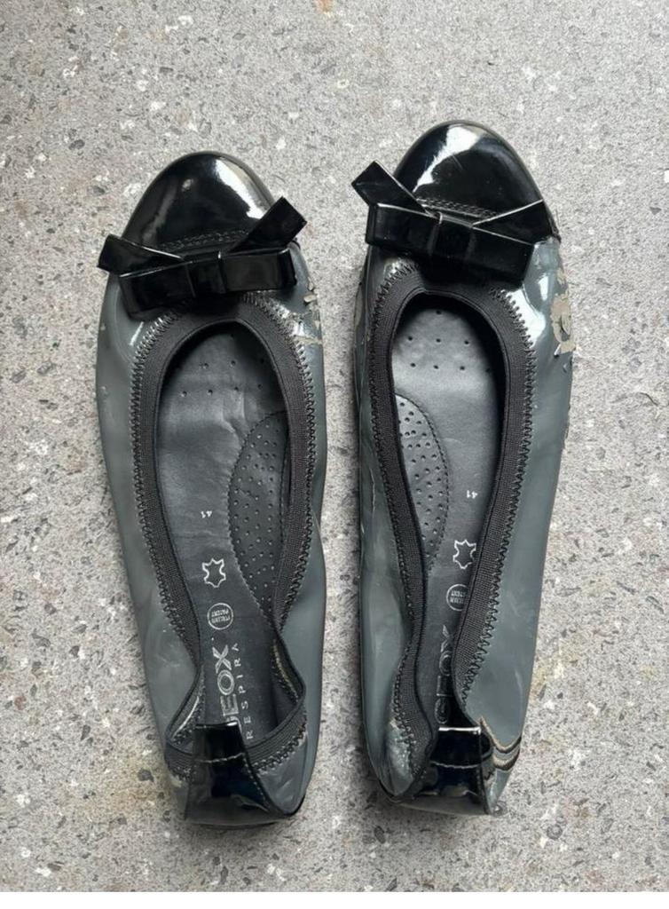 Geox ballerina’s maat 41 beschadig, Ophalen of Verzenden, Gedragen