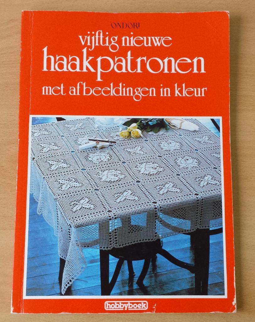 Haken - Vijftig Nieuwe Haakpatronen - Ondori - 1983, Gebruikt, Ophalen of Verzenden, Ondori, Patroon of Boek