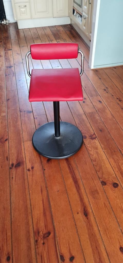Interstuhl  ergonomische wiebel Kruk - Rode Bekleding, Huis en Inrichting, Bureaustoelen, Ophalen, Gebruikt, Bureaukruk, Rood