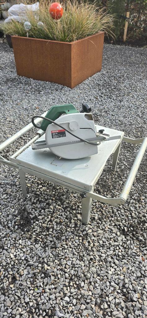 Zaagtafel, Ophalen, Cirkelzaag, 600 tot 1200 watt, Zo goed als nieuw