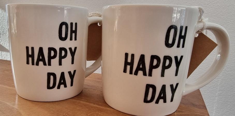 2x Gusta mok met de tekst: Oh happy day - NIEUW - kerst, Nieuw, Ophalen of Verzenden, Overige stijlen, Kop(pen) en/of Schotel(s)