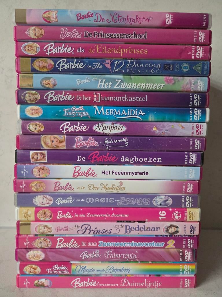 Barbie dvd's - 19x, Alle leeftijden, Ophalen of Verzenden, Zo goed als nieuw