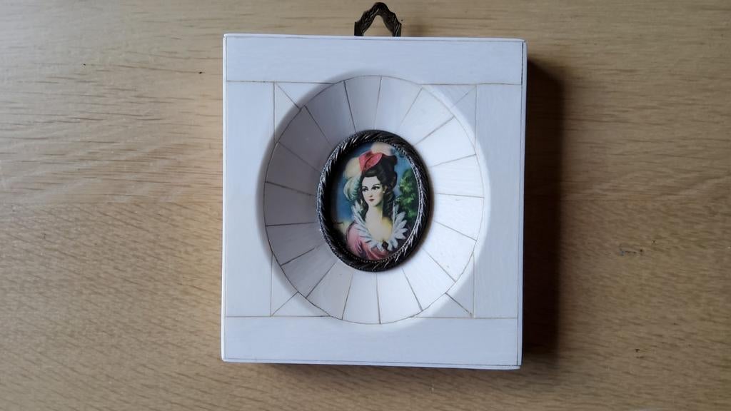 Antiek miniatuur portret gesigneerd geschilderd schilderijtj, Ophalen of Verzenden