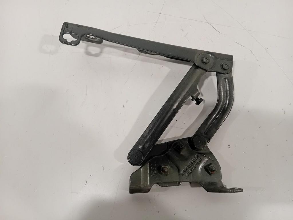 Motorkapscharnier links Opel Corsa, Onderdelen@venauto.nl, Van der Ven Autorecycling B.V., Gebruikt, Ettenseweg 76, 4706 PB Roosendaal, The Netherlands