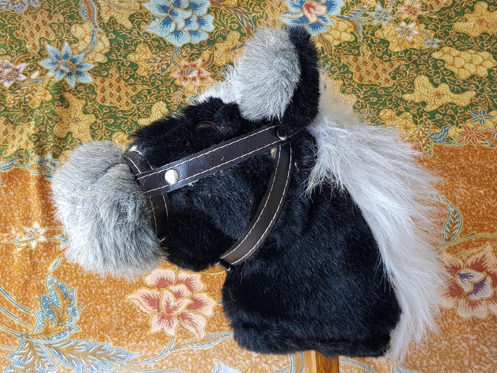 Mooi origineel oud stokpaard op wielen uit Engeland 92 cm., Ophalen of Verzenden