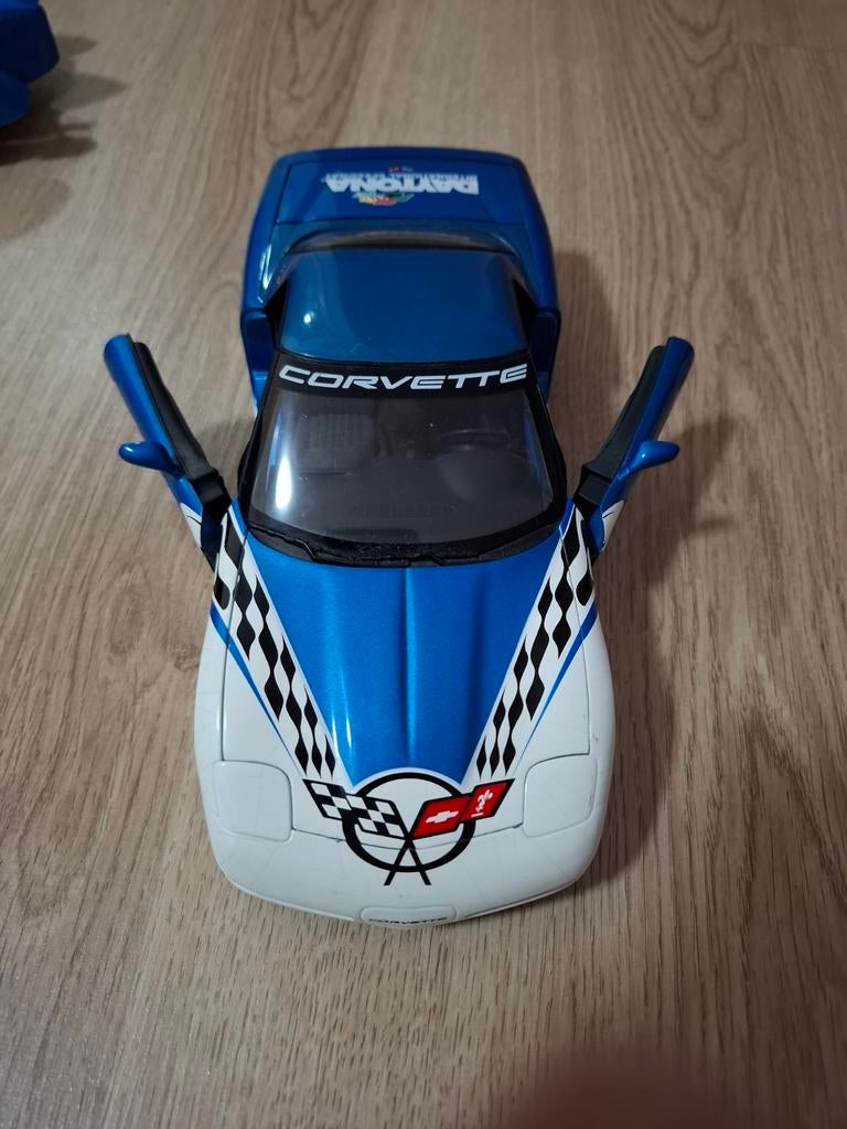 UT Models Chevrolet Corvette C5 – 1:18 – Openende delen, Hobby en Vrije tijd, Modelauto's | 1:18, Ophalen of Verzenden, Zo goed als nieuw