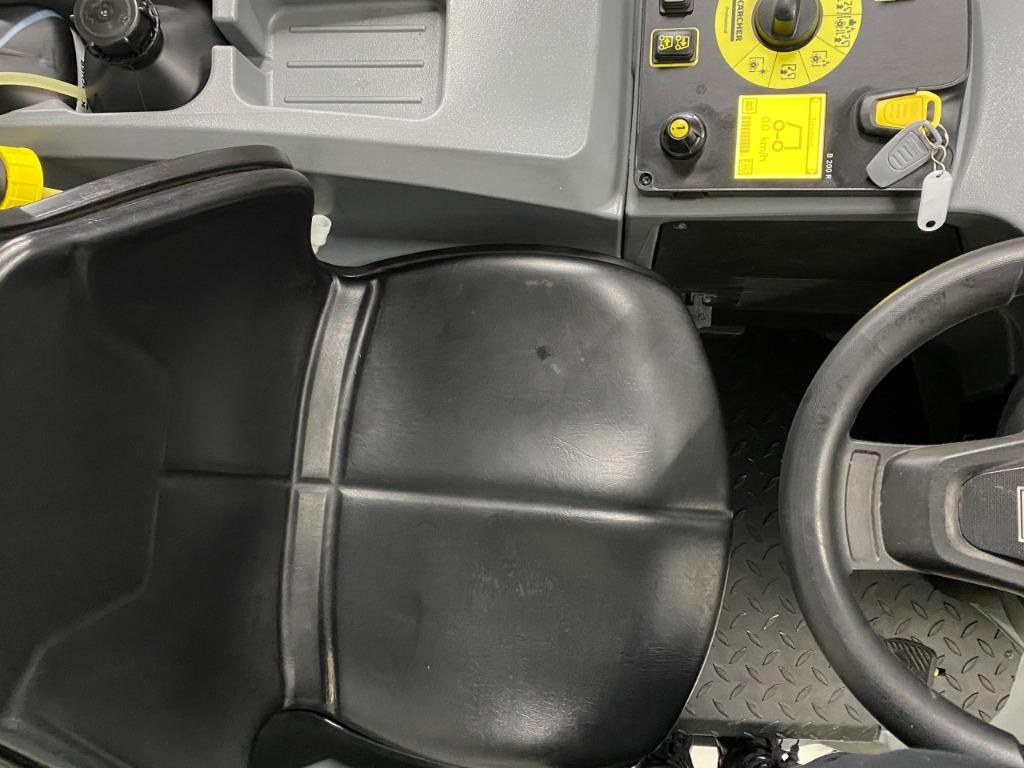 KARCHER SCHROBMACHINE B 200 R Bp DOSE+240AhWet+Rins+R85+Sque, Ophalen of Verzenden, Zo goed als nieuw, Overige typen