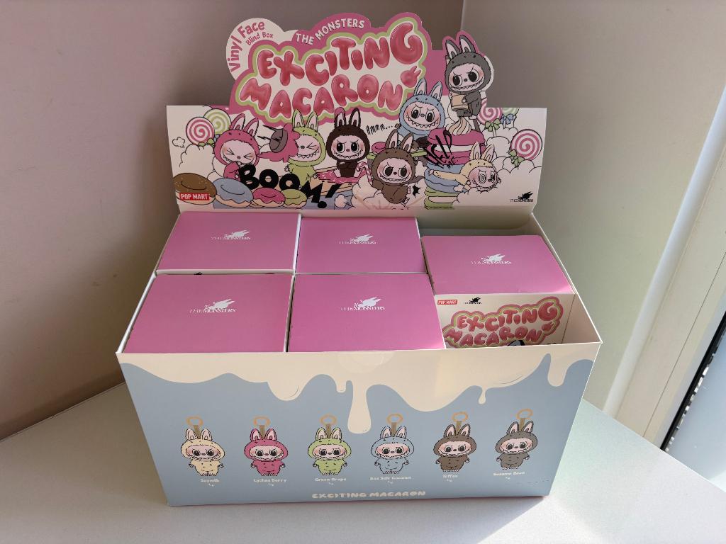 Labubu have a seat, big into energy, exciting macaron los, Ophalen of Verzenden, Nieuw