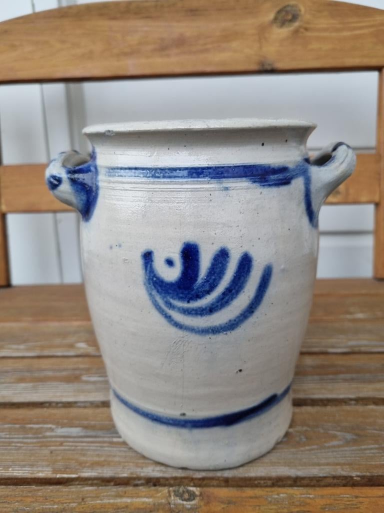 Oude keulse pot met oortjes, Ophalen of Verzenden
