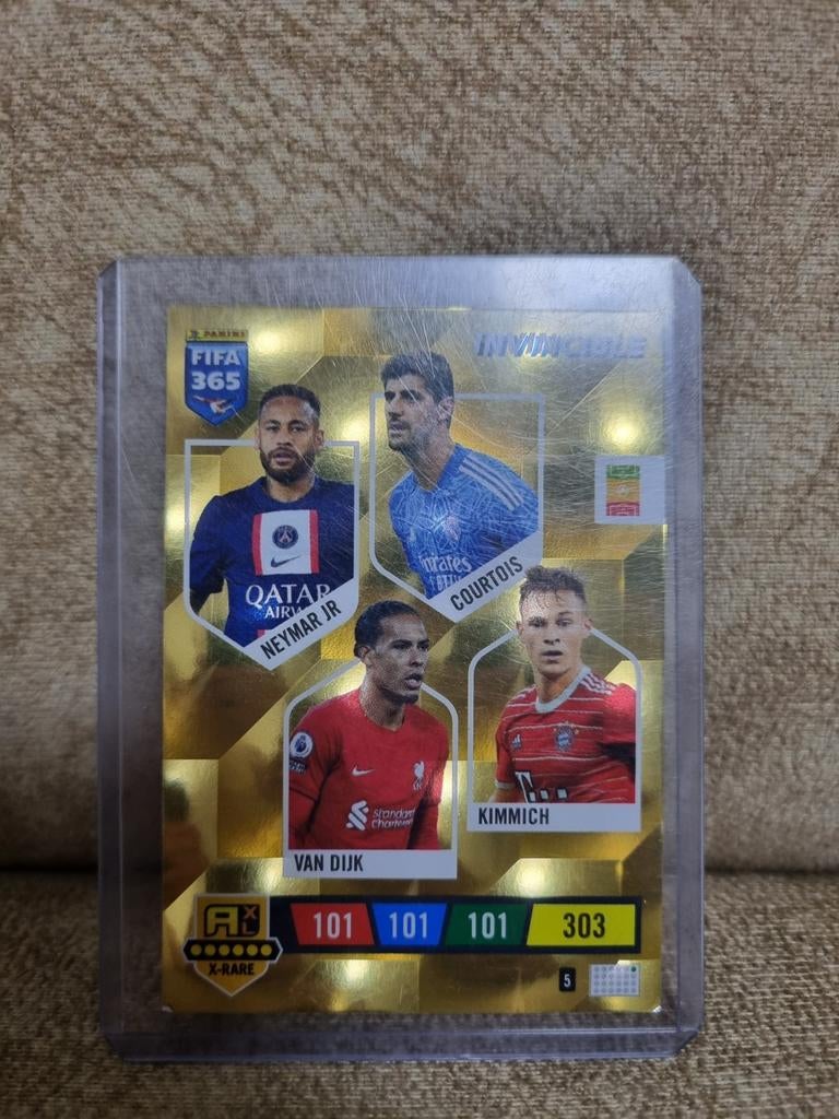 Panini FIFA 365 Adrenalyn XL Invincible X-Rare, Ophalen, Zo goed als nieuw, Plaatje