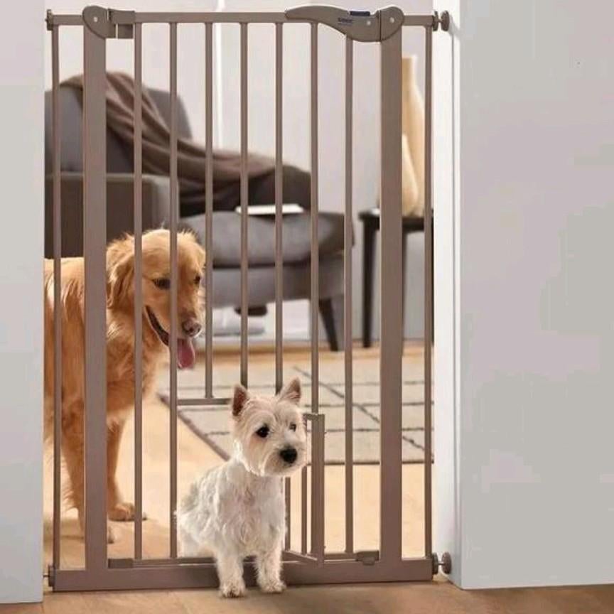 Nieuw in doos! Hondenhek met kattenluikje!, Ophalen of Verzenden, Nieuw