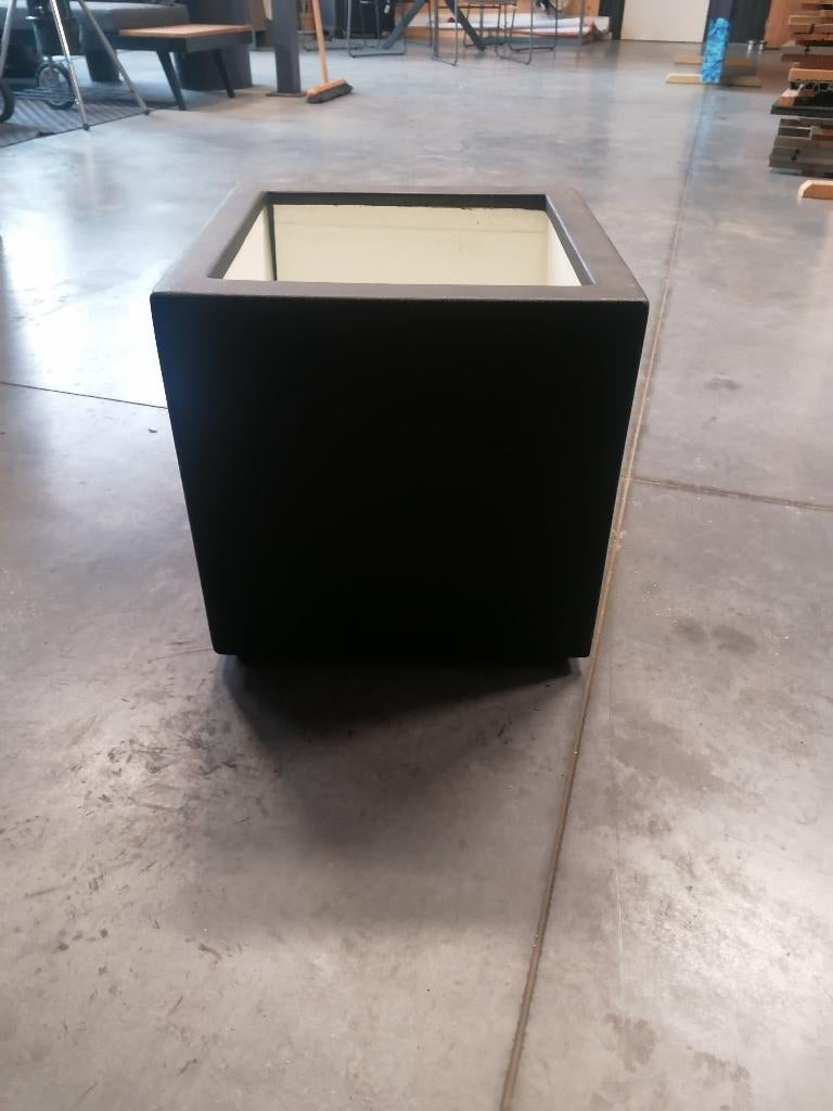 kunststoffen bloembak, Ophalen, Kunststof, Gebruikt, Info@adezz.com