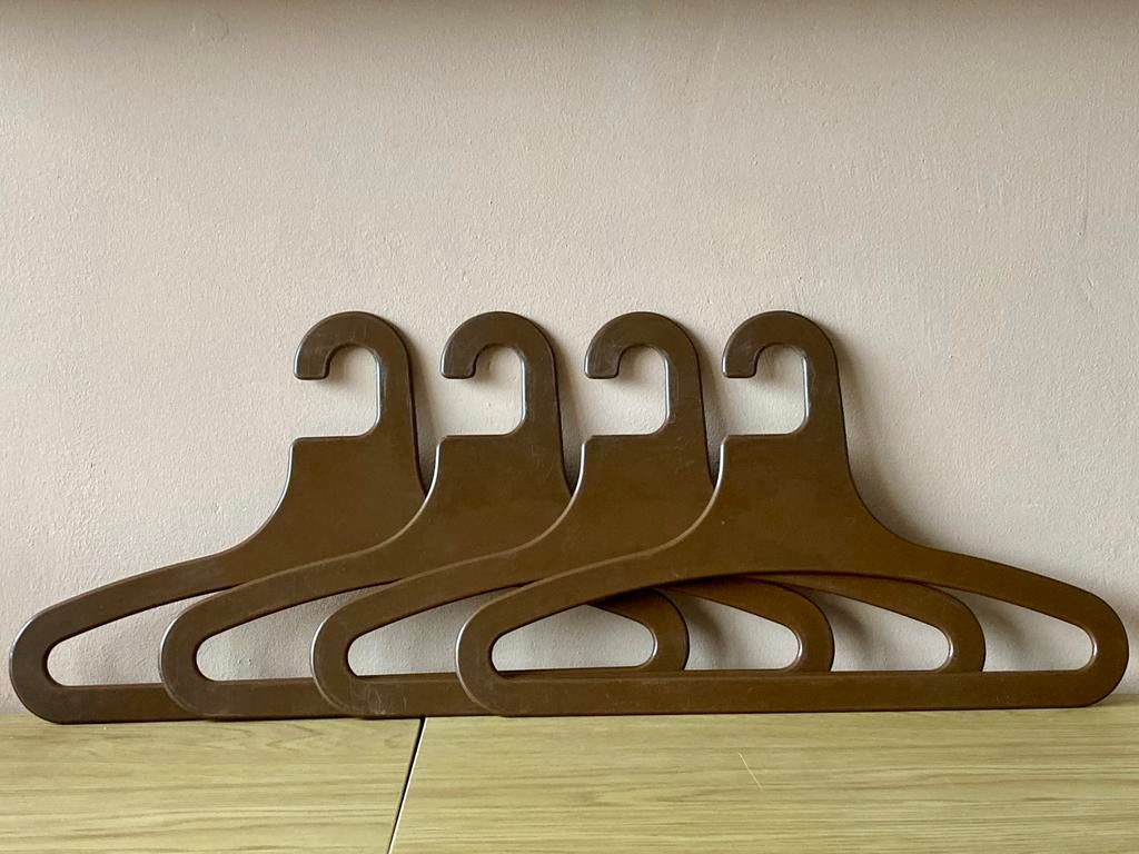 4x Schönbuch kledinghanger jaren ‘70 ~ € 5,00 per stuk, Huis en Inrichting, Kunststof, Gebruikt, Overige typen, Ophalen of Verzenden