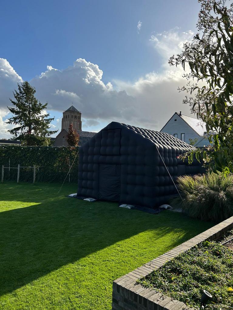 (TEHUUR) Opblaasbare Partytent tehuur!, Ophalen