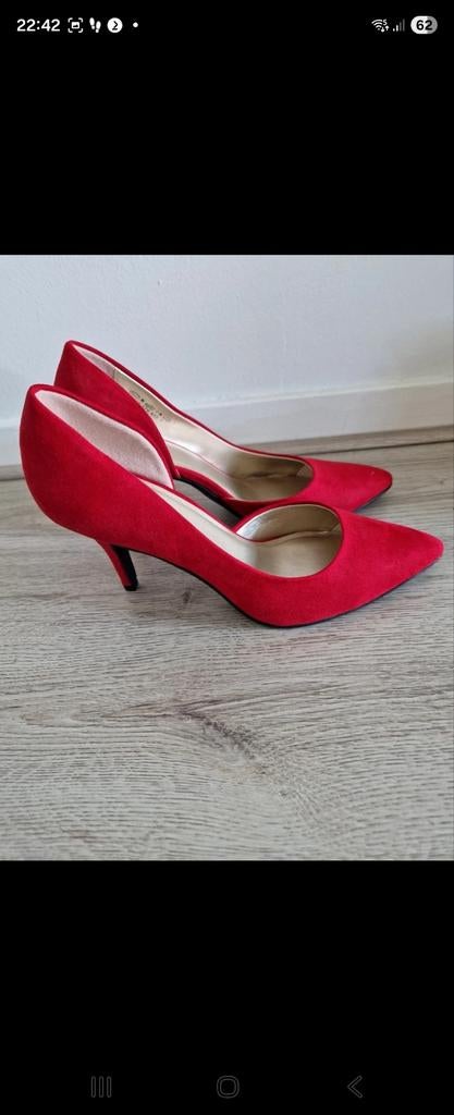 Schoenen, Schoenen met lage hakken, Nieuw, Ophalen of Verzenden, Rood