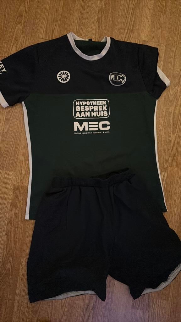 Ddhc maat shirt 176, Sport en Fitness, Hockey, Ophalen of Verzenden, Kleding