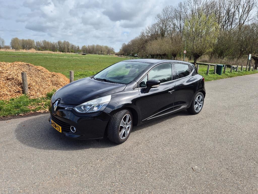 Renault Clio 0.9 TCe ECO Night&Day | Navi, Cruise, Bluetooth, Voorwielaandrijving, 898 cc, Stof, 40 €/maand