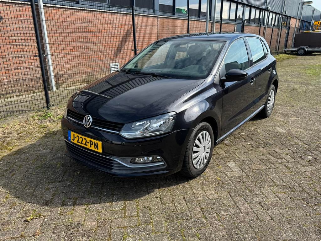 Volkswagen Polo 1.2 TSI 66KW 2015 Zwart high line inruil mog, Stof, 40 €/maand, Zwart, 4 cilinders