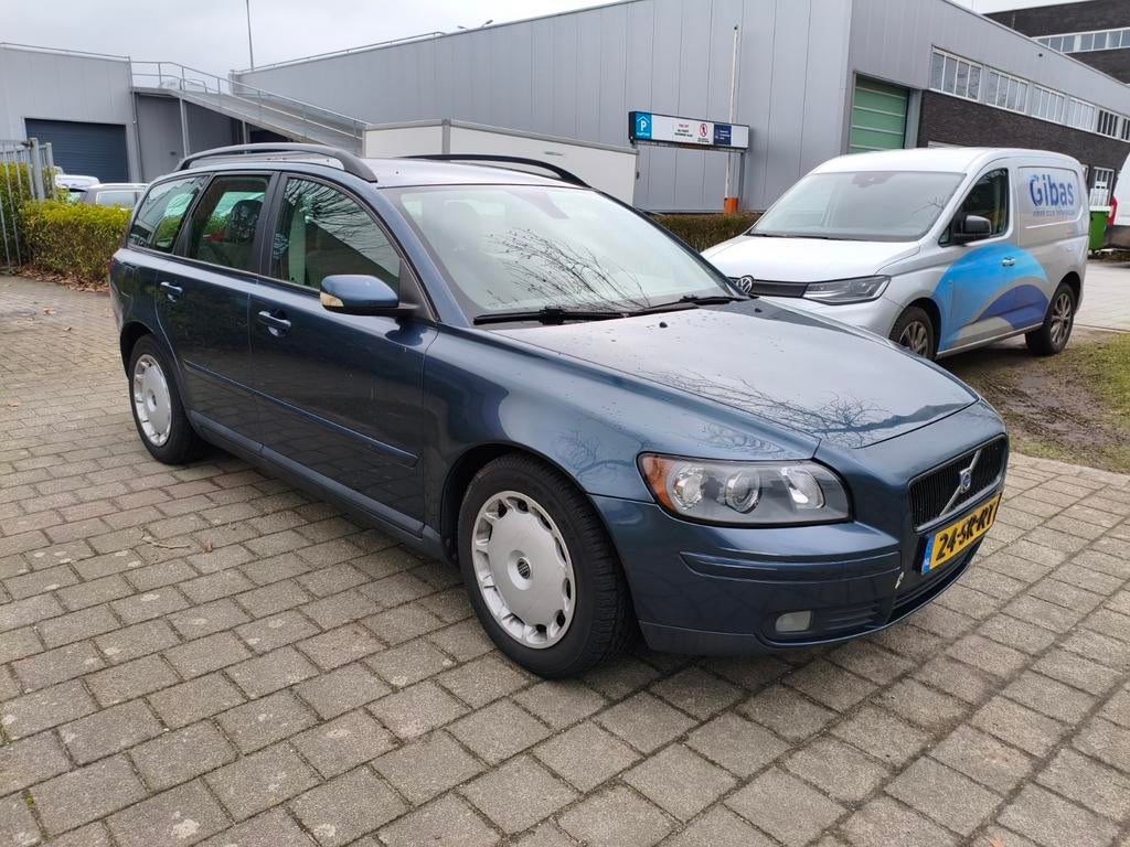Volvo V50 2.0D APK TOT 23 Juli 2026 NL AUTO Lees Text, Auto's, Volvo, Voorwielaandrijving, 136 pk, Beige, 4 cilinders