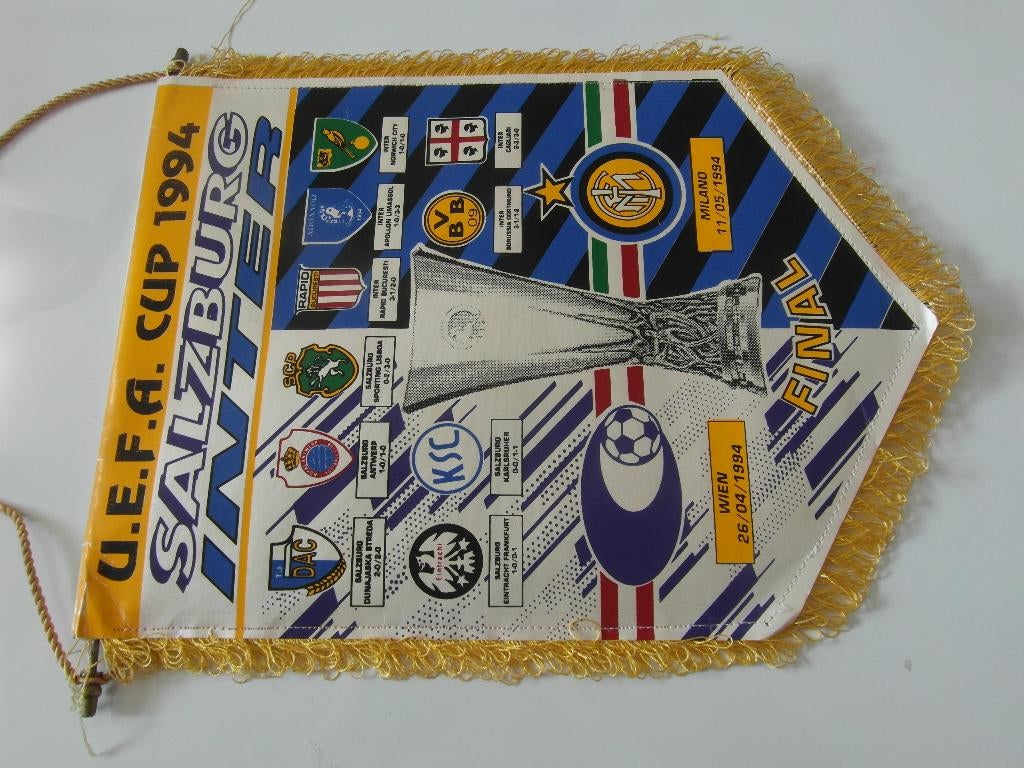 uefa cup finale vaan 1994 inter milan casino salzburg, Verzamelen, Sportartikelen en Voetbal, Ophalen of Verzenden, Zo goed als nieuw