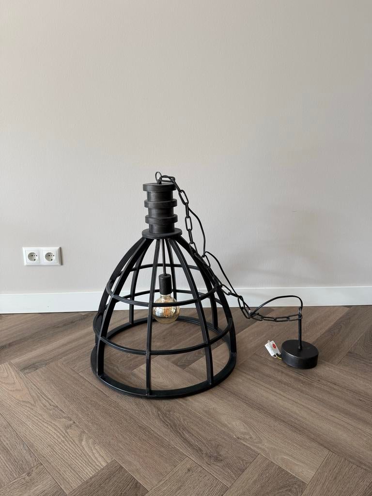 Industriële hanglamp van de Bommel, twee stuks, Ophalen, Gebruikt, Metaal, 50 tot 75 cm