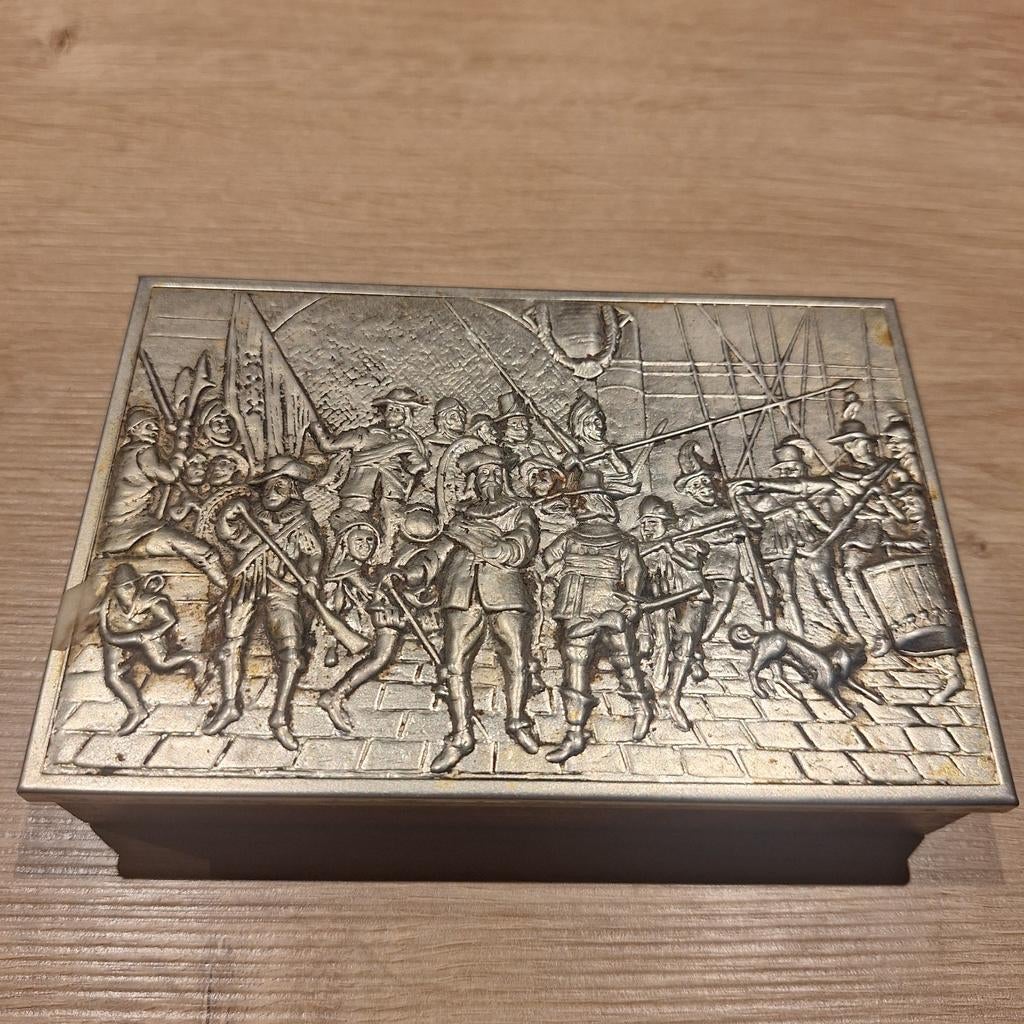 Doosje met zilveren deksel, Ophalen of Verzenden