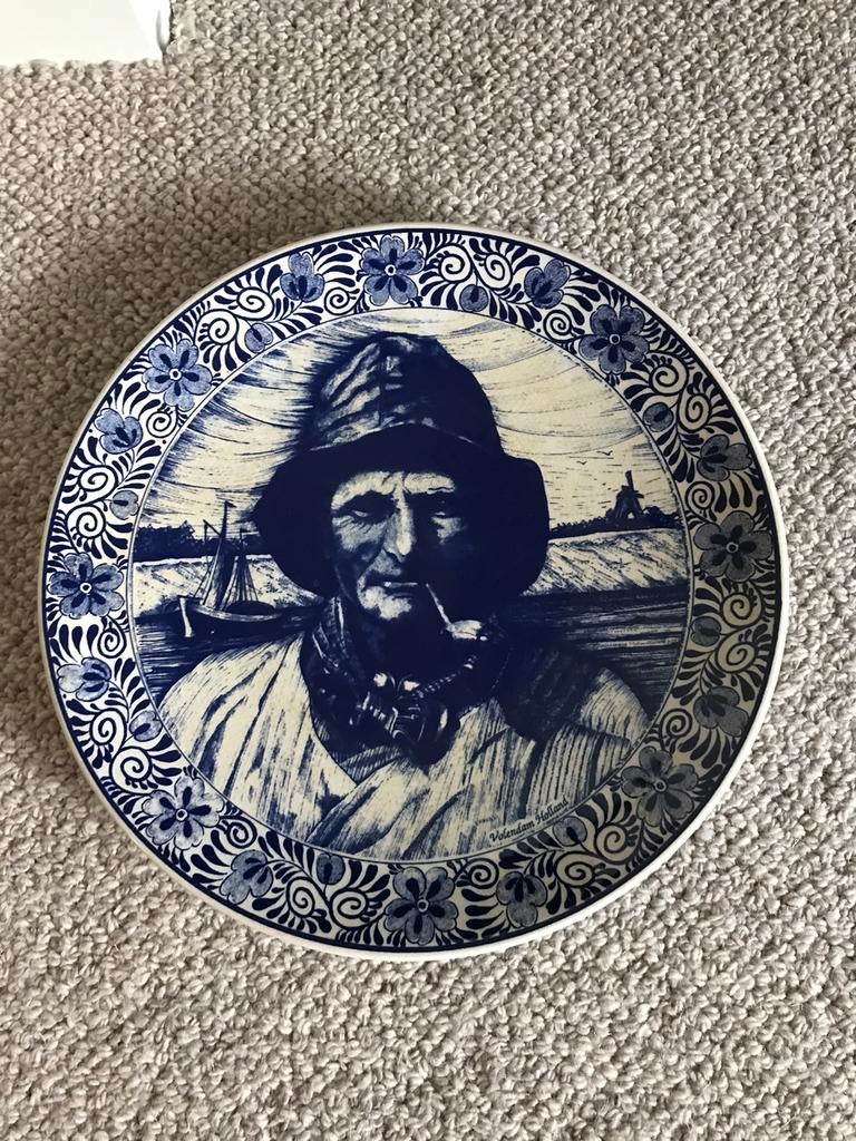 Mooie handbeschilderd DELFS BLAUW VOLENDAM VISSER wandbord, Antiek en Kunst, Ophalen of Verzenden