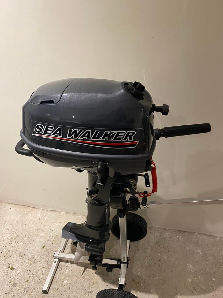 Nieuwe 6 pk fourstroke Seawalker  ( Yamaha ), Watersport en Boten, Buiten- en Binnenboordmotoren, Ophalen, 5 tot 10 pk, Viertaktmotor