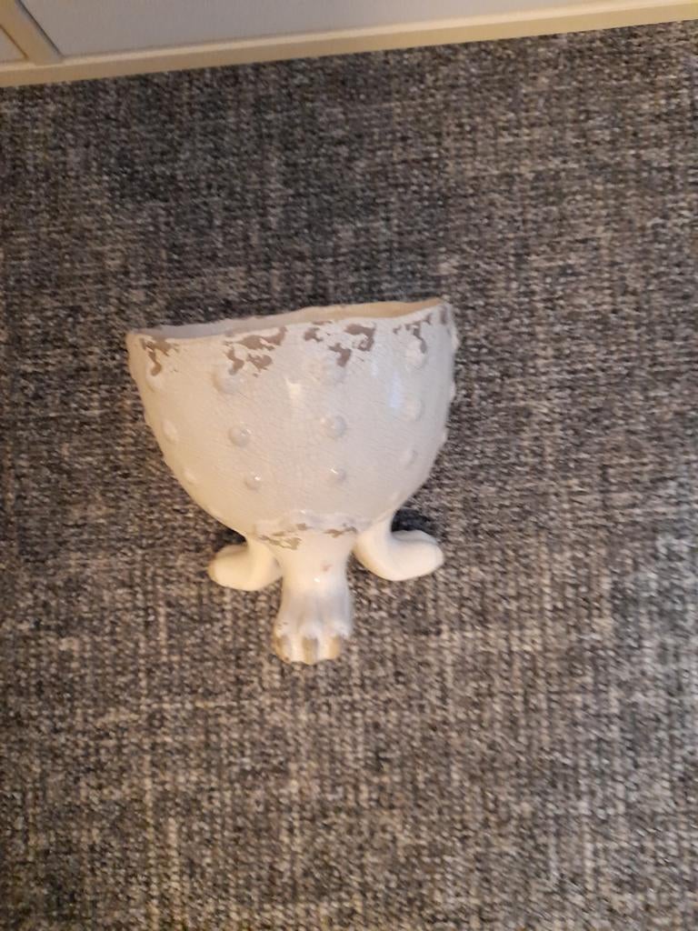 Bloempot op pootjes - 16 cm diameter, Tuin en Terras, Bloempotten, Gebruikt, Rond, Binnen, Ophalen of Verzenden