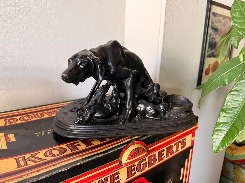 Bronzen beeld P.J. Mene: Hond met pups, Ophalen
